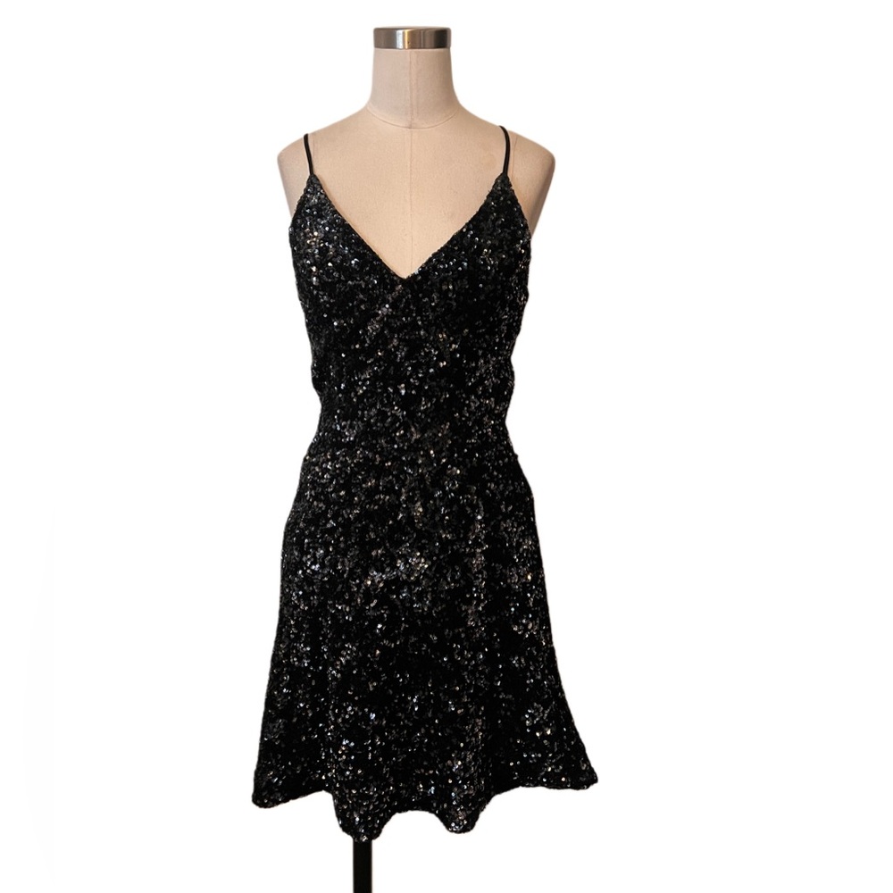 DRESS THE POPULATION 'GEMMA' SEQUIN BLACK/GUNMETAL FIT FLARE DRESS - Picture 5 of 9